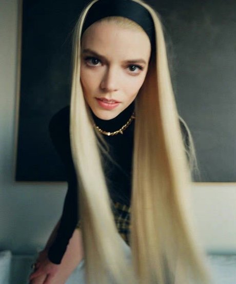 Anya Taylor Joy exclusive model pic