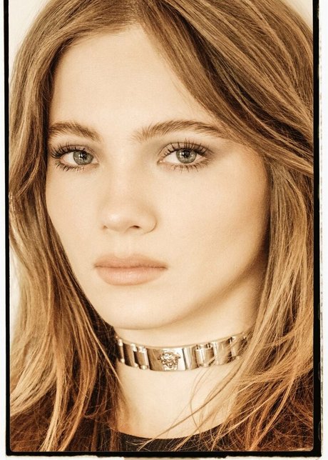 Freya Allan high quality star gallery