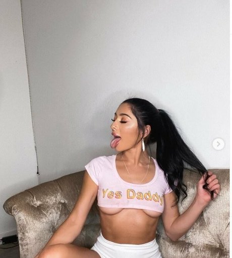 babydezxx model pretty picture