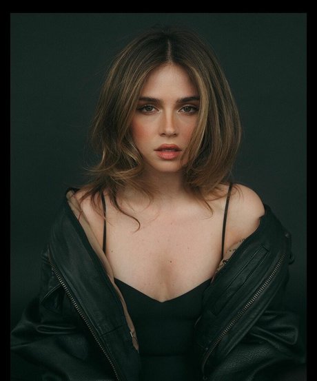 Jessy Hartel star high quality image