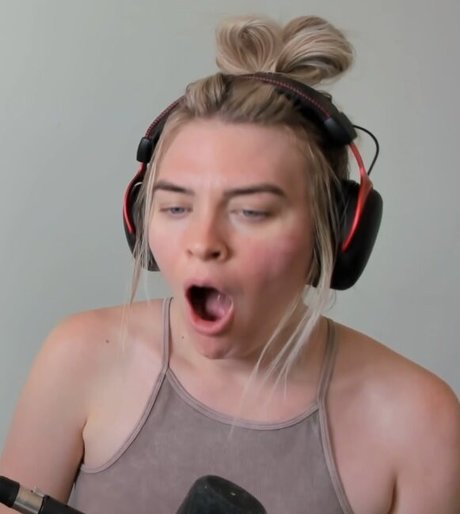 QTCinderella star nude archive