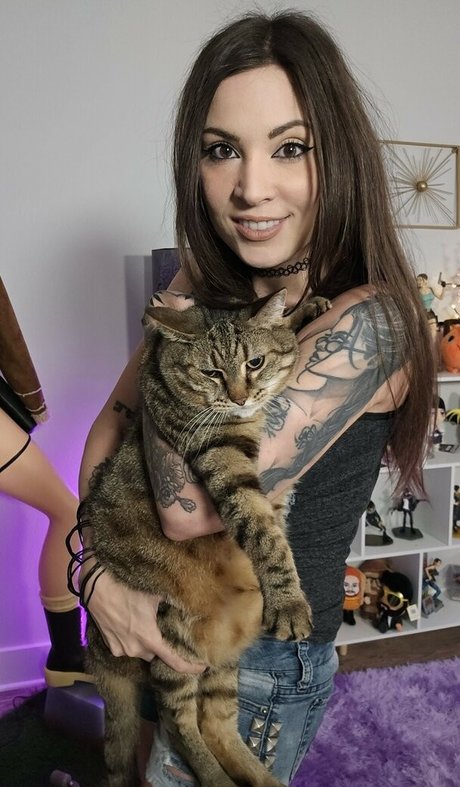 MelonieMac star pretty picture