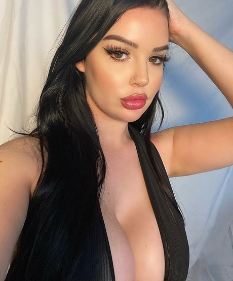 Elizabeth Georgina perfect star picture