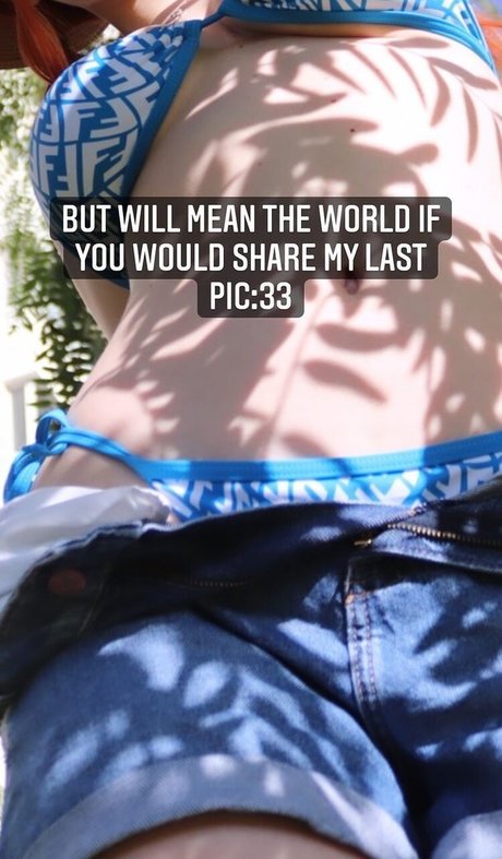 emquizii hot actress images