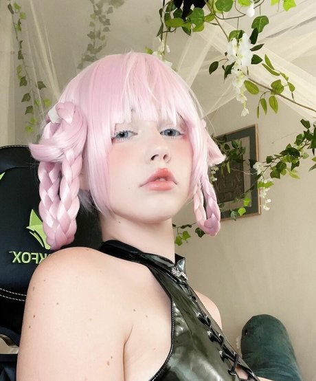 emquizii xxx pornstar archive