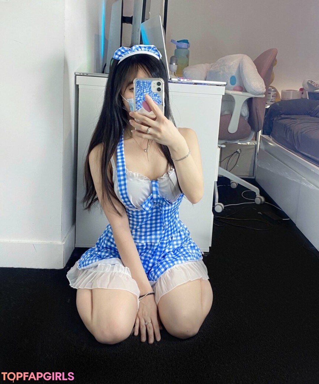 sylvieaeri model art galleries