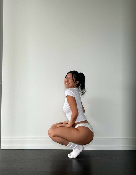 Julia Kelly erotic pornstar galleries