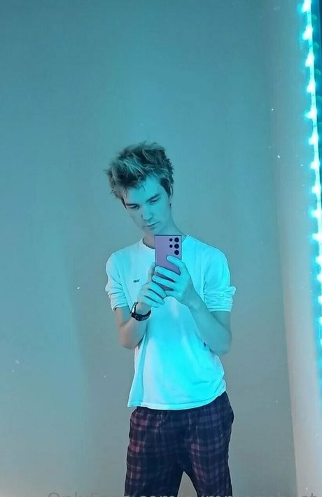 summerisbest model naked pic