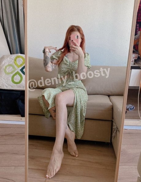 denlyasha star naked galleries