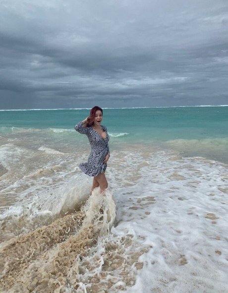 denlyasha adult star image