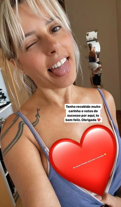 Dani Botan perfect pornstar pictures