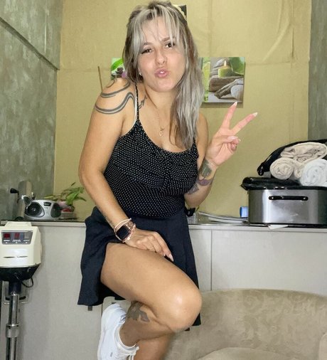 Dani Botan model porn galleries