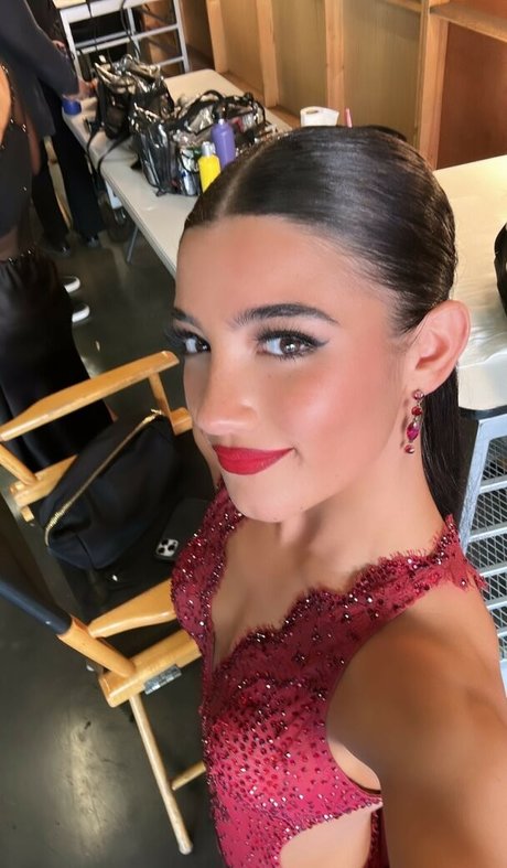 Charli D Amelio sexy actress galleries