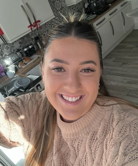 The Blue Dress Girl hd model img