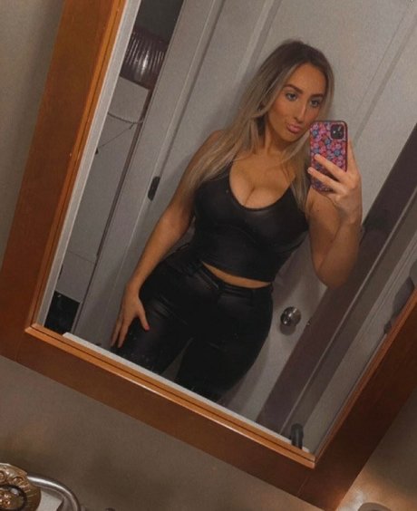 Angelina Cross naked actress pics