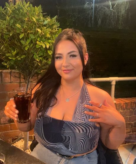 chelsea leigh star nude photo