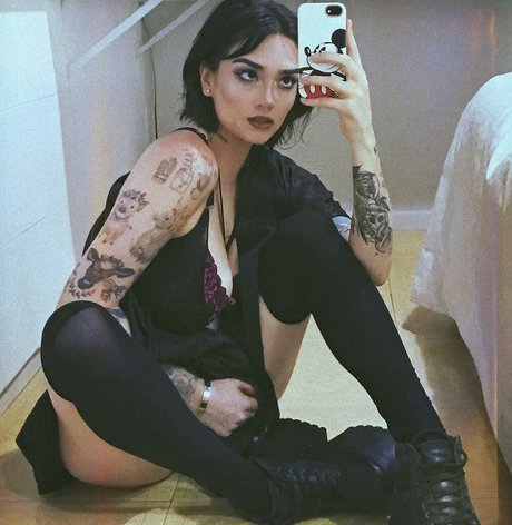 Delfi Peralta model nice gallery