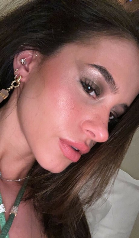 Lea Elui pornstar naked pic