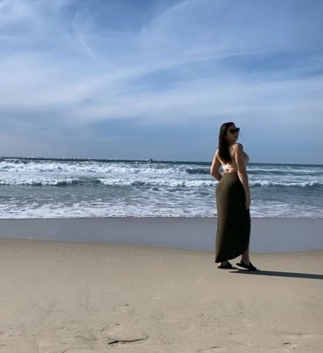 blairwilliams free actress photos