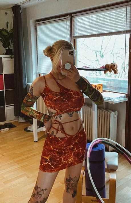 Kunshikitty best model gallery