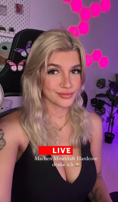 Kunshikitty star nude archive