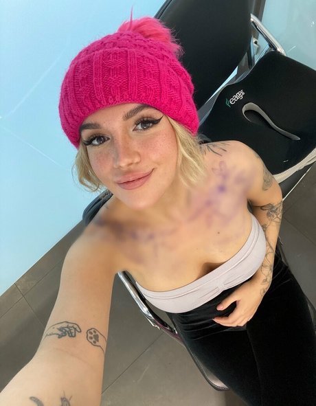 Kunshikitty pornstar naked images