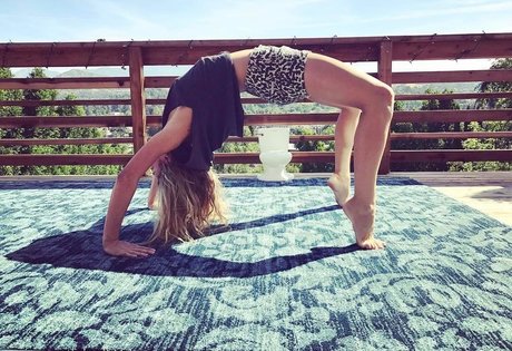 Dichen Lachman model top pictures