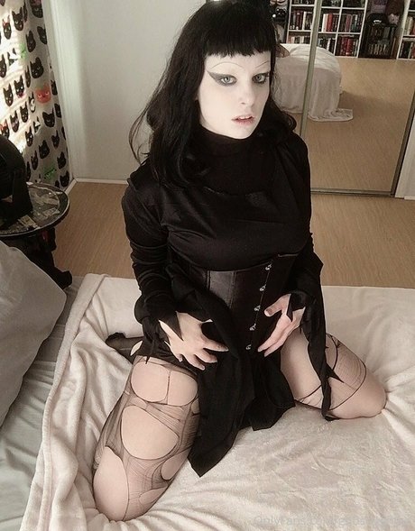 ghost cvlt naked model photo