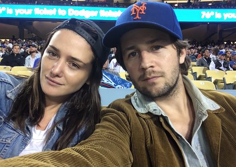 Addison Timlin star hd photo