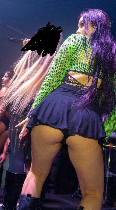 MC Bella Angel model erotic galleries