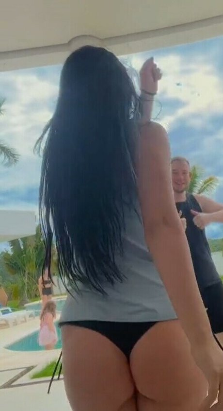 MC Bella Angel hot model img