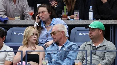 bent over pussy onlyfans art porn gallery