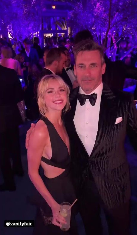 Kiernan Shipka star hot picture