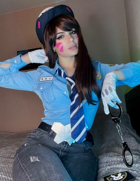 Purple Amelie xxx pornstar photos