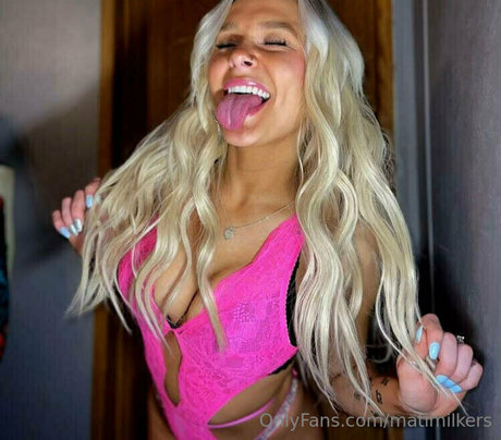 matimilkers erotic model images