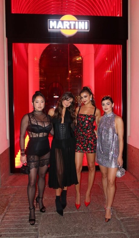 Lana Condor model perfect pictures