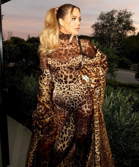 Khloe Kardashian star xxx picture