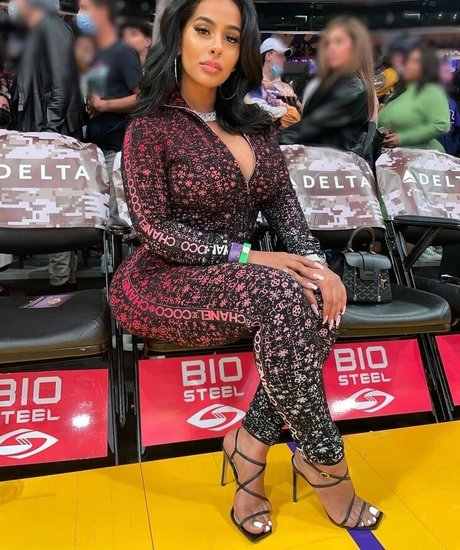 Ayisha Diaz pornstar nude images