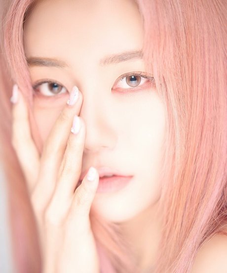 Berry exclusive actress photo