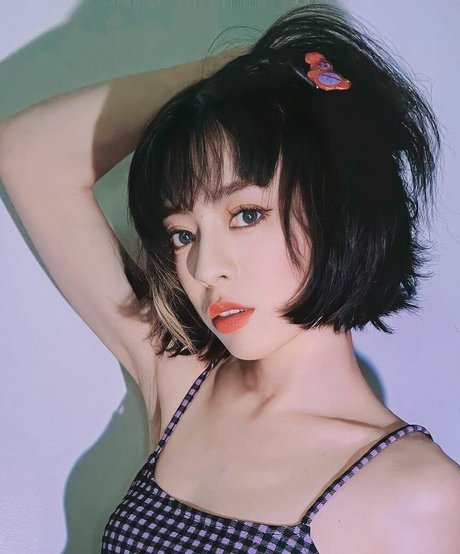 MAIScnhyo sex model pics