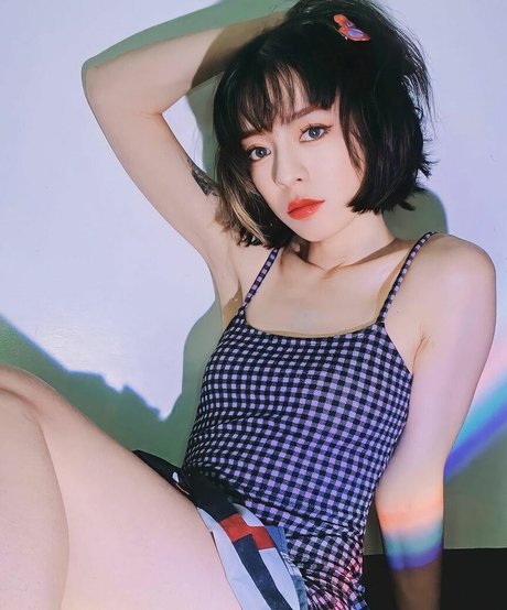 MAIScnhyo nude pornstar images