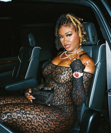 Kaliii art pornstar picture