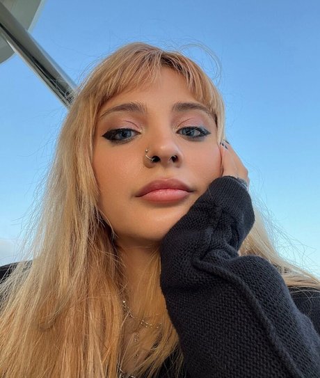 Noodlenom sexy pornstar pics