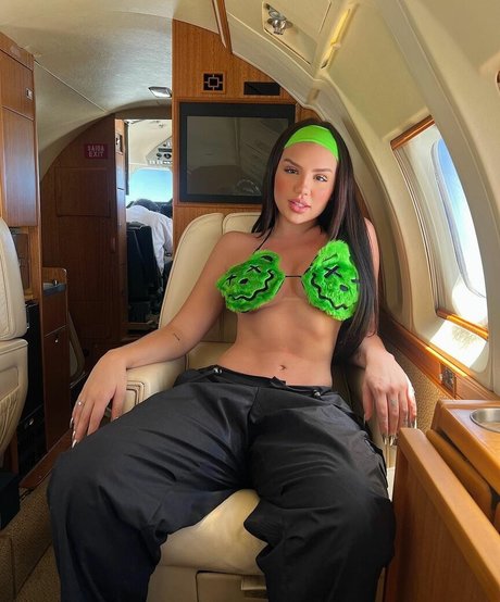 Vivi Wanderley model adult gallery