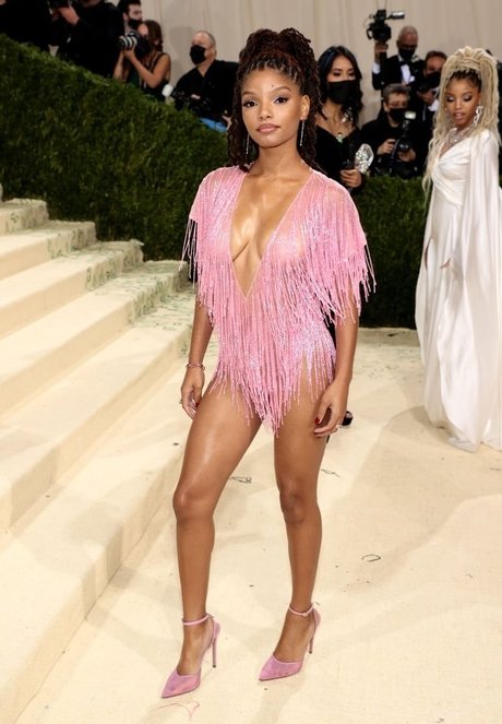 Halle Bailey perfect actress image