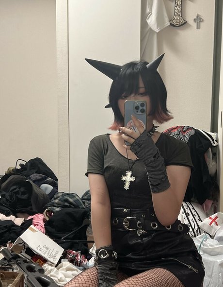 mezase kyonyu model naked picture