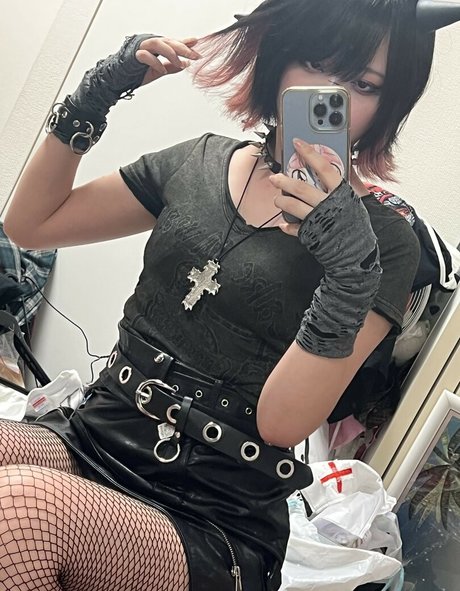 mezase kyonyu model naked pic