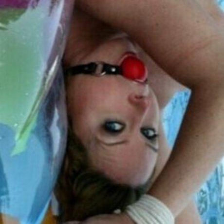 Christina Carter naked actress photo