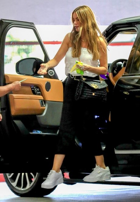 Sofia Vergara pornstar sexy img