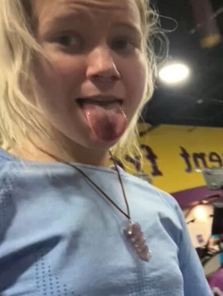 Gingiehippie model perfect photo